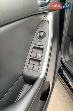 Позашляховик / Кросовер Mazda CX-5 2013 в 
