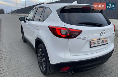 Позашляховик / Кросовер Mazda CX-5 2017 в Луцьку