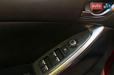 Внедорожник / Кроссовер Mazda CX-5 2015 в 