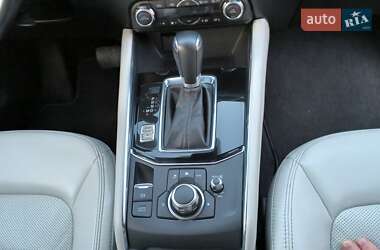 Внедорожник / Кроссовер Mazda CX-5 2017 в 