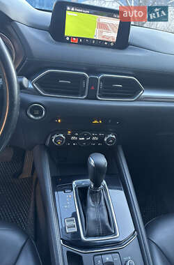 Внедорожник / Кроссовер Mazda CX-5 2018 в 