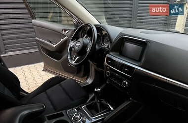 Позашляховик / Кросовер Mazda CX-5 2015 в 