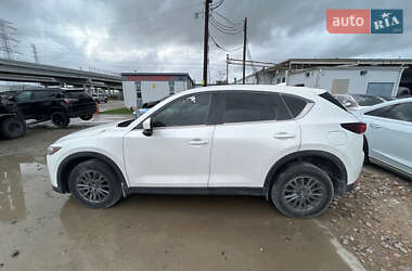 Внедорожник / Кроссовер Mazda CX-5 2017 в 