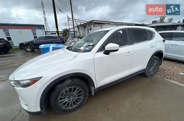 Внедорожник / Кроссовер Mazda CX-5 2017 в 