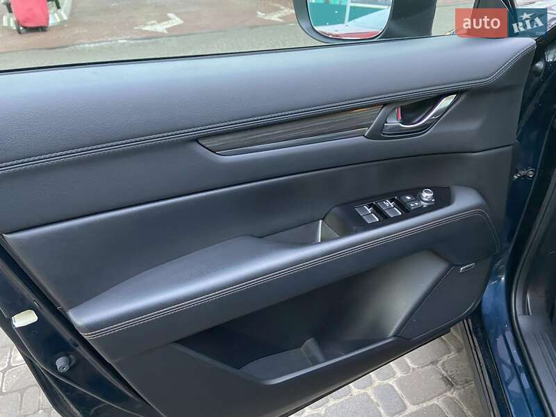 Внедорожник / Кроссовер Mazda CX-5 2017 в Киеве
