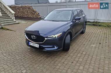 Внедорожник / Кроссовер Mazda CX-5 2017 в Надворной