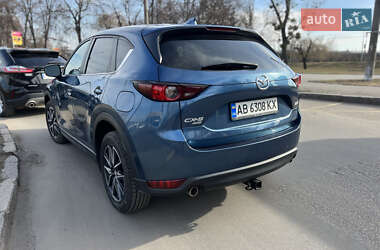 Позашляховик / Кросовер Mazda CX-5 2018 в 