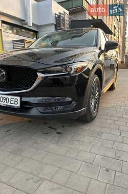 Позашляховик / Кросовер Mazda CX-5 2019 в 