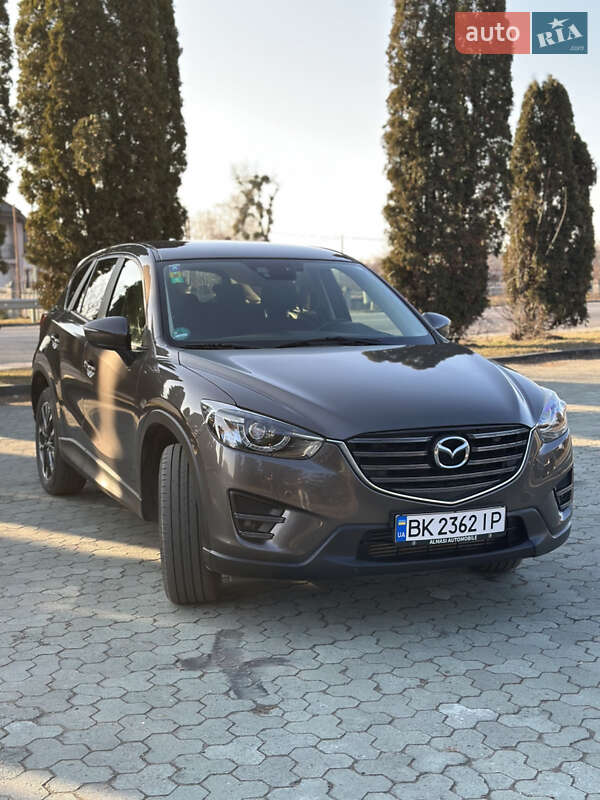 Внедорожник / Кроссовер Mazda CX-5 2016 в Дубно