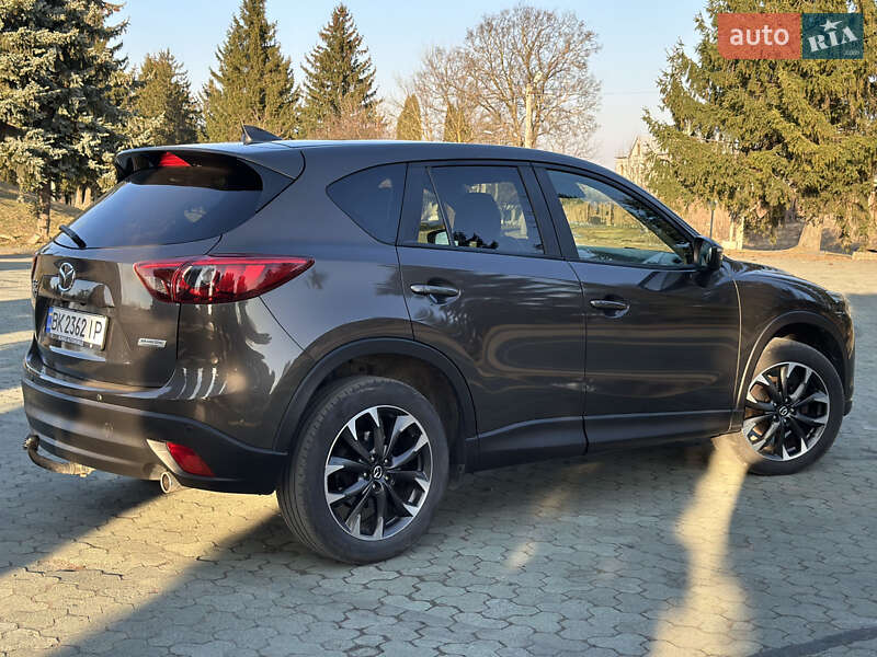 Внедорожник / Кроссовер Mazda CX-5 2016 в Дубно