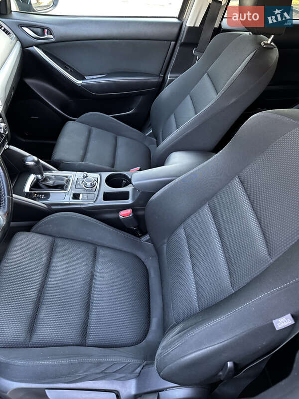 Внедорожник / Кроссовер Mazda CX-5 2016 в Дубно