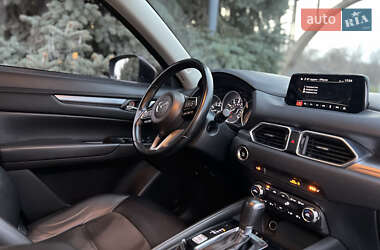 Позашляховик / Кросовер Mazda CX-5 2018 в 