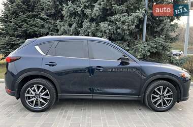 Позашляховик / Кросовер Mazda CX-5 2018 в 