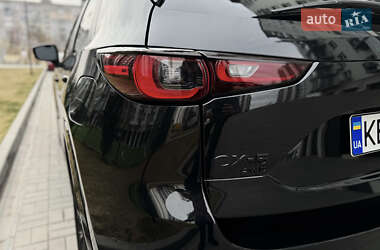 Внедорожник / Кроссовер Mazda CX-5 2023 в 