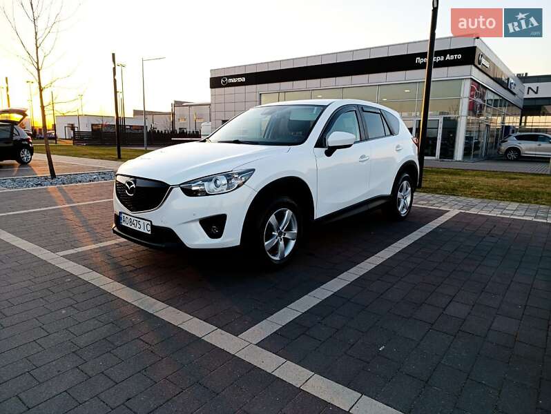 Внедорожник / Кроссовер Mazda CX-5 2012 в 