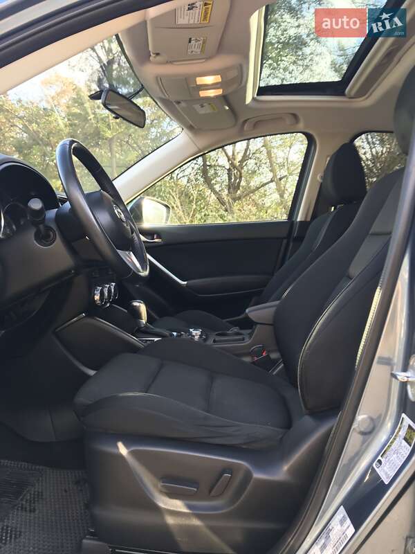 Внедорожник / Кроссовер Mazda CX-5 2016 в Ватутино