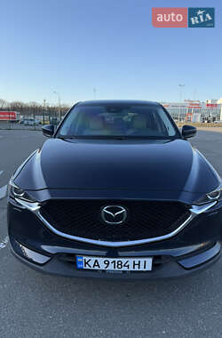 Позашляховик / Кросовер Mazda CX-5 2018 в 