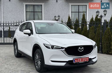 Позашляховик / Кросовер Mazda CX-5 2017 в 