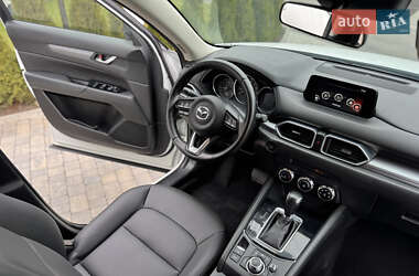 Позашляховик / Кросовер Mazda CX-5 2017 в 