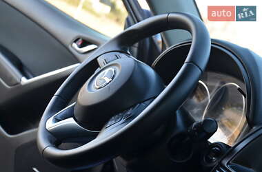 Позашляховик / Кросовер Mazda CX-5 2013 в 