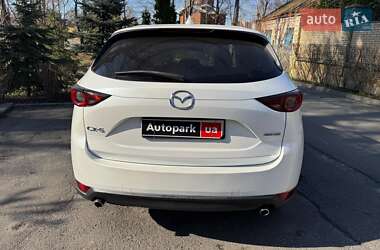 Позашляховик / Кросовер Mazda CX-5 2020 в 