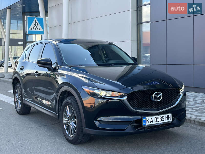 Позашляховик / Кросовер Mazda CX-5 2018 в 