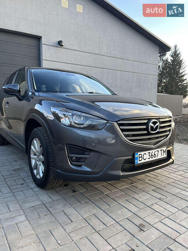 Внедорожник / Кроссовер Mazda CX-5 2016 в Хороле