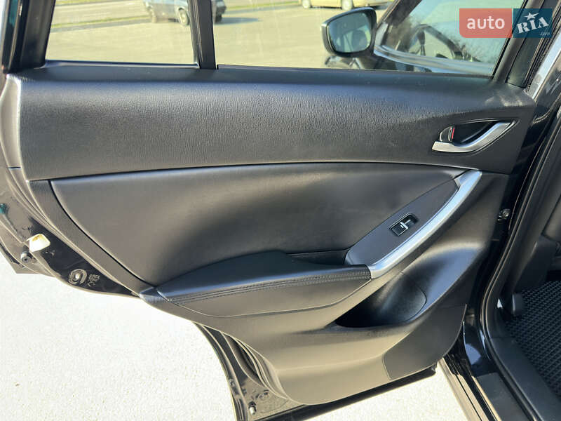 Внедорожник / Кроссовер Mazda CX-5 2015 в Киеве