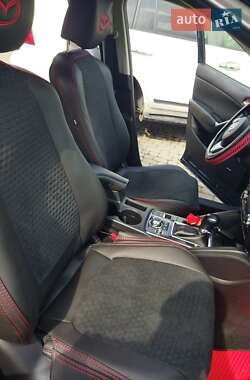 Позашляховик / Кросовер Mazda CX-5 2015 в 