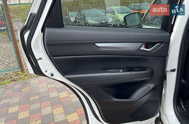 Позашляховик / Кросовер Mazda CX-5 2020 в 