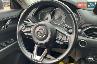 Позашляховик / Кросовер Mazda CX-5 2020 в 