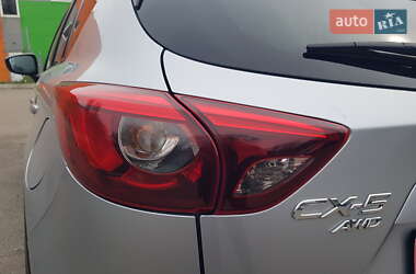 Позашляховик / Кросовер Mazda CX-5 2016 в 
