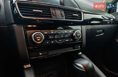 Внедорожник / Кроссовер Mazda CX-5 2015 в 