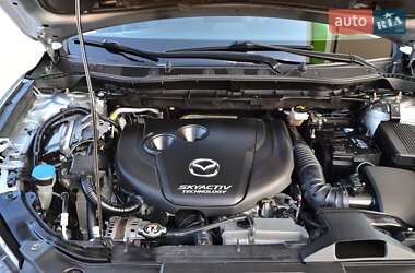 Позашляховик / Кросовер Mazda CX-5 2016 в 