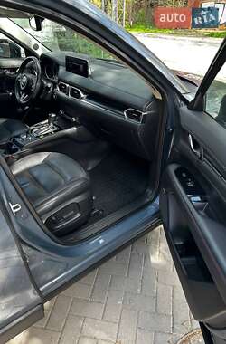 Позашляховик / Кросовер Mazda CX-5 2020 в 