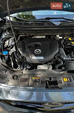 Позашляховик / Кросовер Mazda CX-5 2020 в 