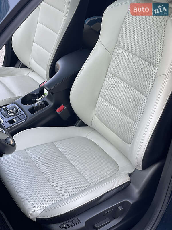 Внедорожник / Кроссовер Mazda CX-5 2016 в Ровно