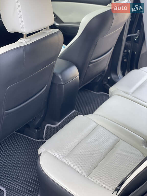 Внедорожник / Кроссовер Mazda CX-5 2016 в Ровно