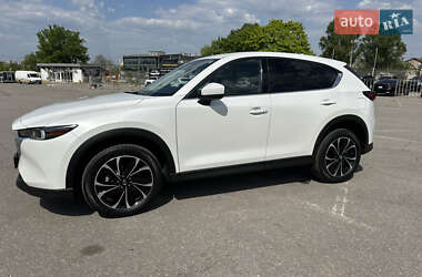 Позашляховик / Кросовер Mazda CX-5 2022 в 