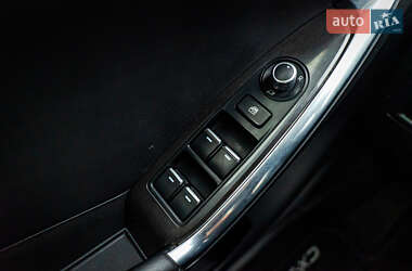 Внедорожник / Кроссовер Mazda CX-5 2015 в 