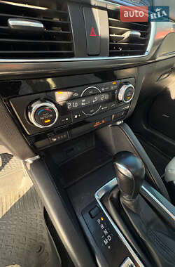 Внедорожник / Кроссовер Mazda CX-5 2015 в 