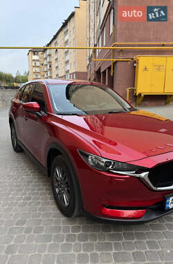 Внедорожник / Кроссовер Mazda CX-5 2017 в 