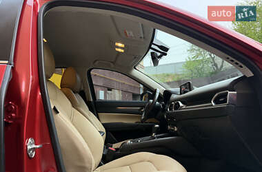 Внедорожник / Кроссовер Mazda CX-5 2017 в 