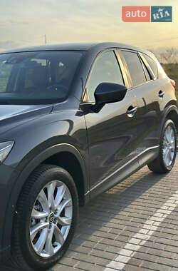 Позашляховик / Кросовер Mazda CX-5 2014 в 