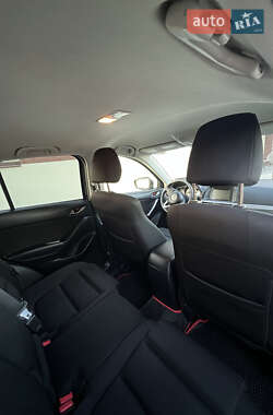 Позашляховик / Кросовер Mazda CX-5 2015 в 