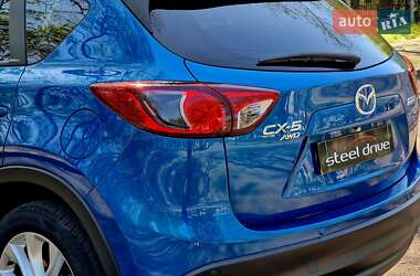 Позашляховик / Кросовер Mazda CX-5 2012 в 