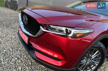 Позашляховик / Кросовер Mazda CX-5 2020 в 