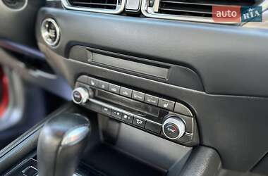 Позашляховик / Кросовер Mazda CX-5 2020 в 