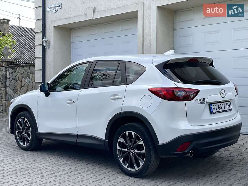 Внедорожник / Кроссовер Mazda CX-5 2015 в Надворной