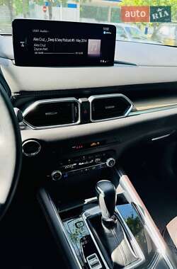 Позашляховик / Кросовер Mazda CX-5 2022 в 